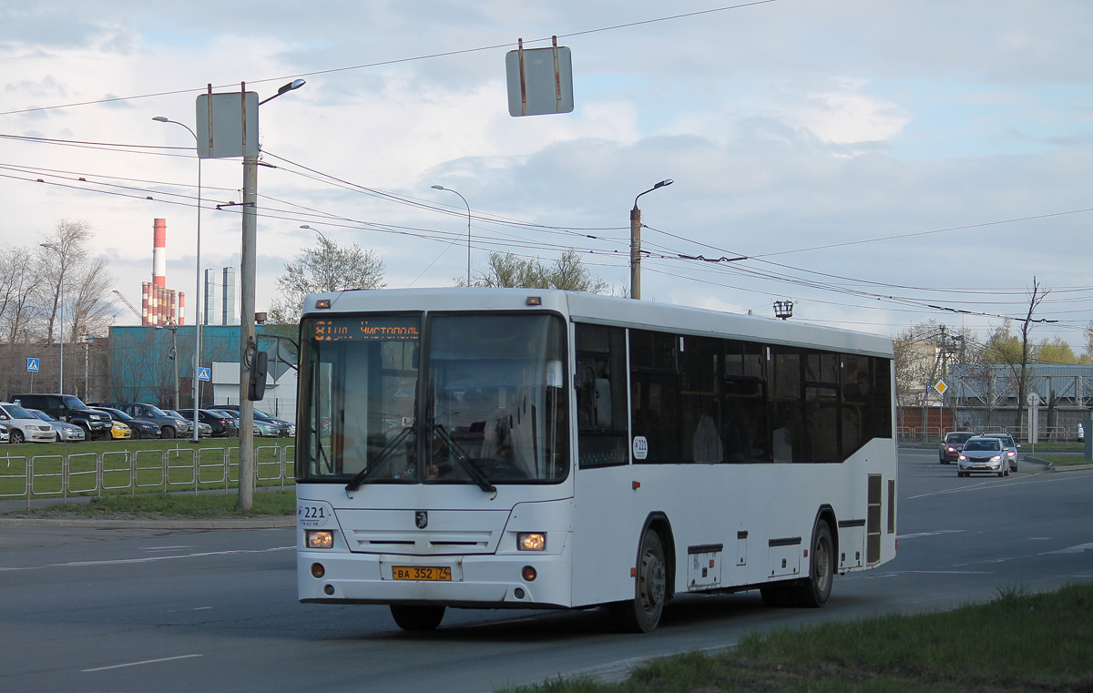 Chelyabinsk region, NefAZ-5299-20-22 # 221