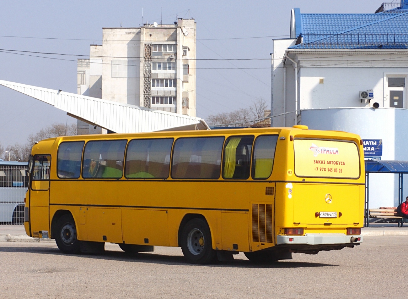 Республика Крым, Mercedes-Benz O303-11ÜHE № 92