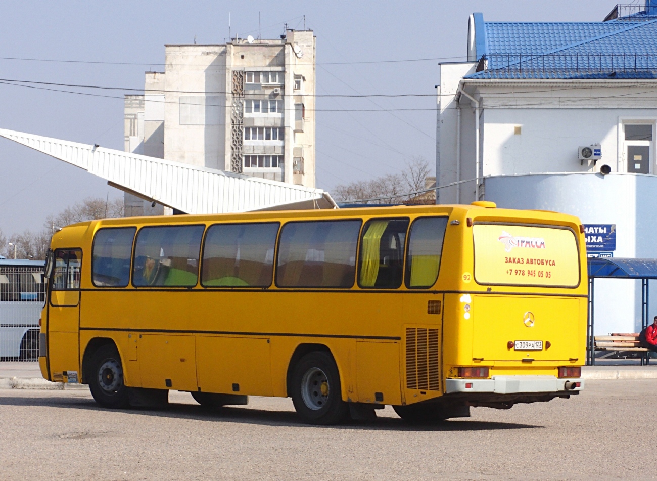 Krím AK, Mercedes-Benz O303-11ÜHE sz.: 92