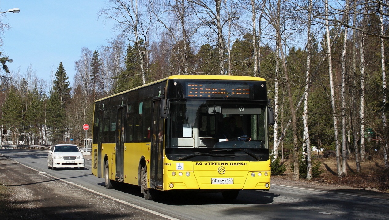 Санкт-Петербург, Golden Dragon XML6125CR № В 073 МУ 178