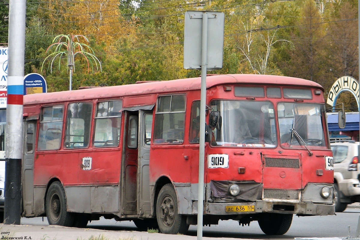 Омская область, ЛиАЗ-677М № 909