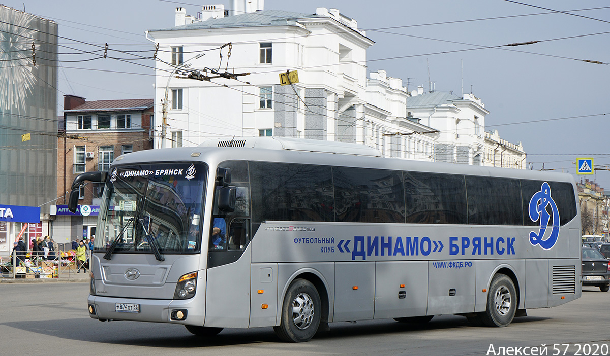 Брянская область, Hyundai Universe Space Luxury № М 874 ОТ 32