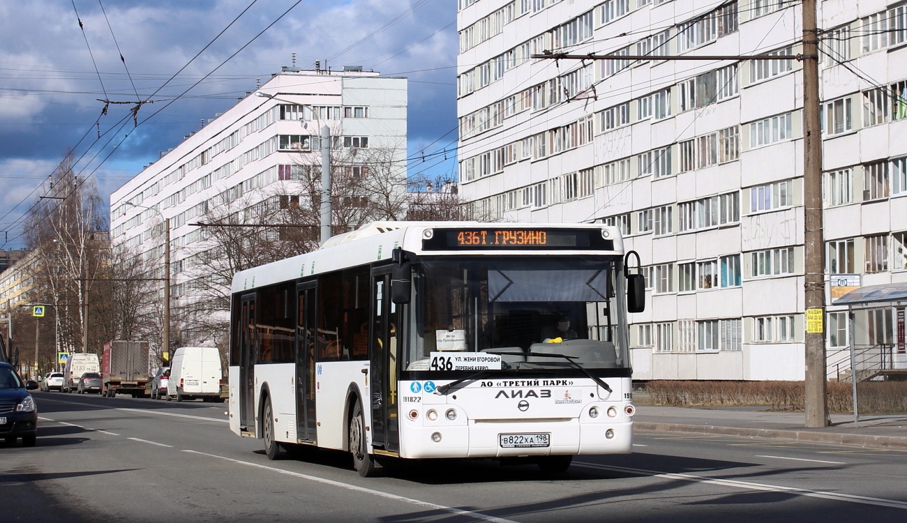 Sankt Petersburg, LiAZ-5292.65 Nr В 822 ХА 198