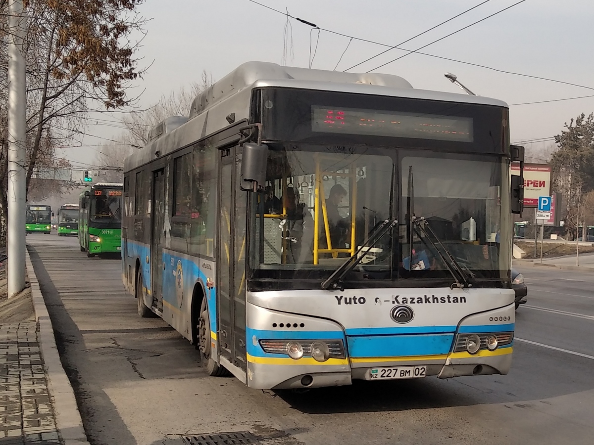 Алматы, Yutong ZK6118HGA № 561