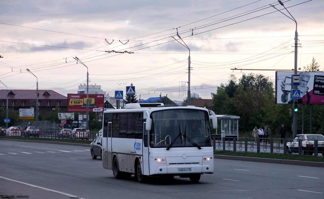 Томская область, КАвЗ-4235-32 № М 064 ОТ 70