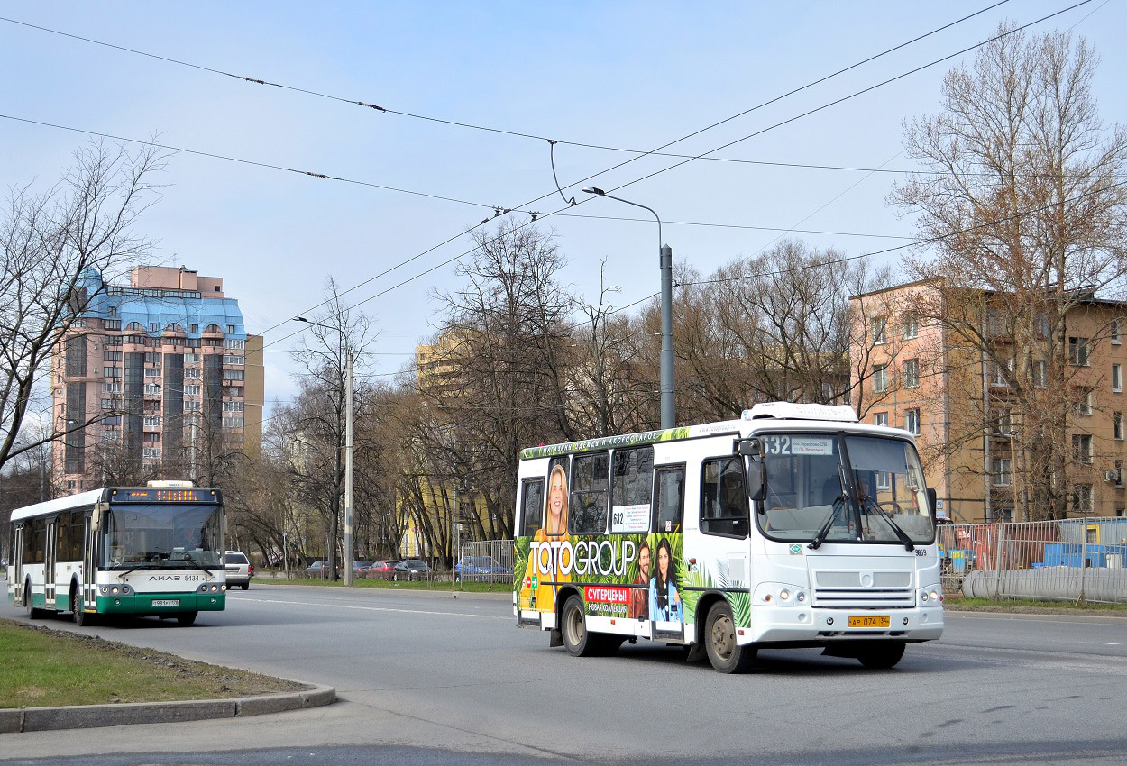 Санкт-Петербург, ПАЗ-320302-11 № 9869; Санкт-Петербург, ЛиАЗ-5292.60 № 5434