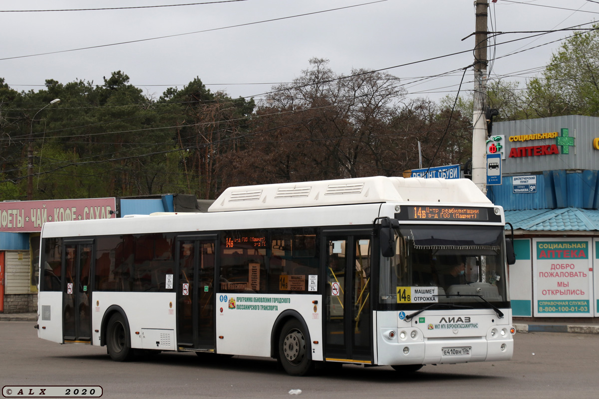 Воронежская область, ЛиАЗ-5292.67 (CNG) № Е 410 ВН 136