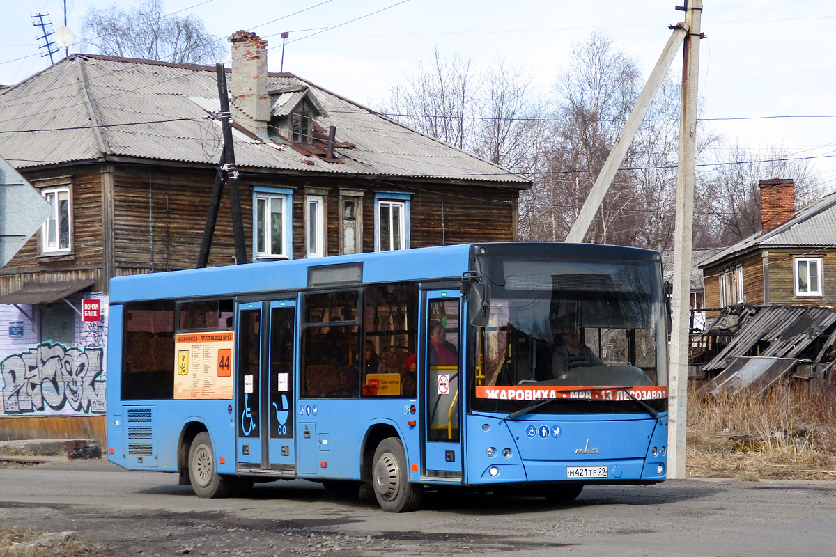 Архангельская область, МАЗ-206.086 № М 421 ТР 29