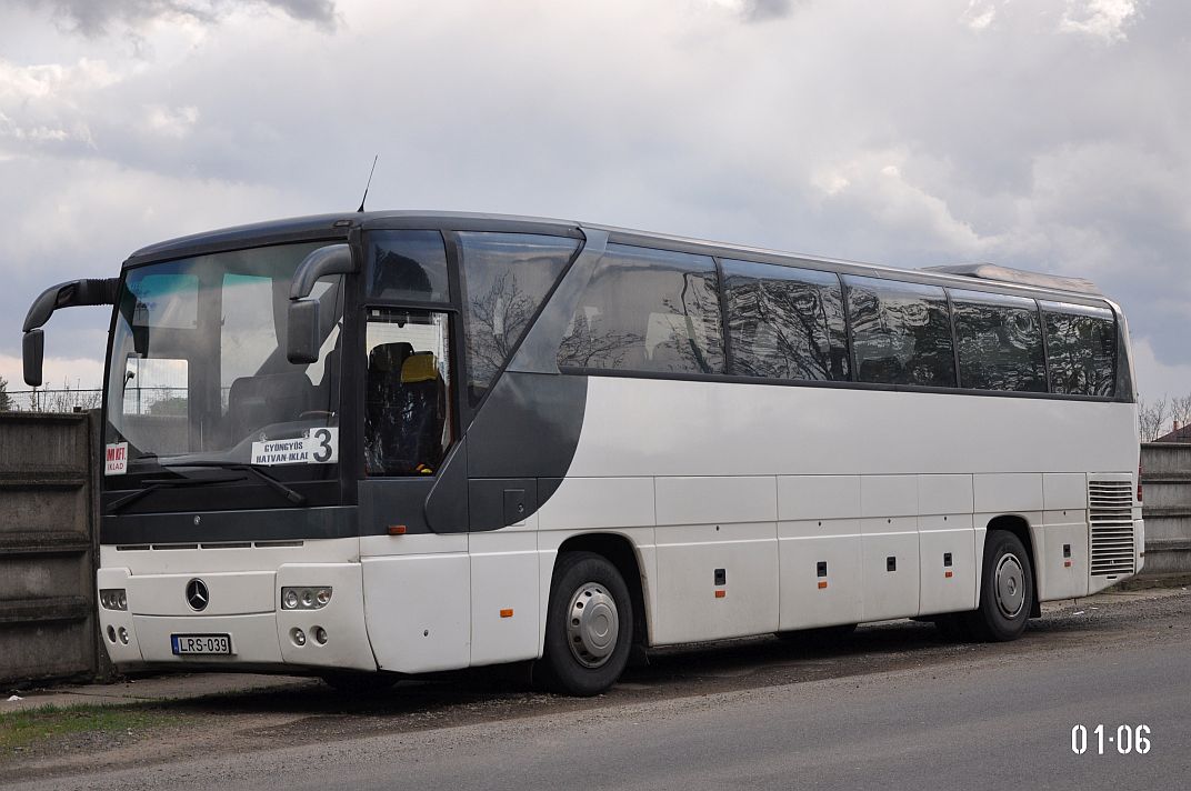 Maďarsko, Mercedes-Benz O350-15RHD Tourismo č. LRS-039