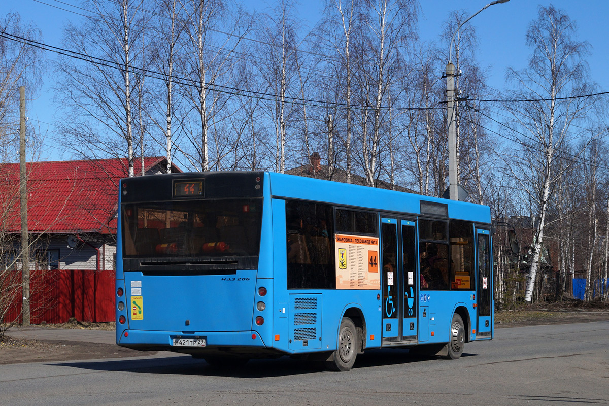 Архангельская область, МАЗ-206.086 № М 421 ТР 29