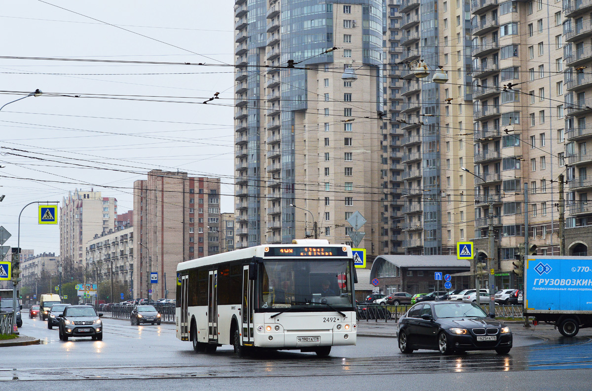 Санкт-Петербург, ЛиАЗ-5292.60 № 2492