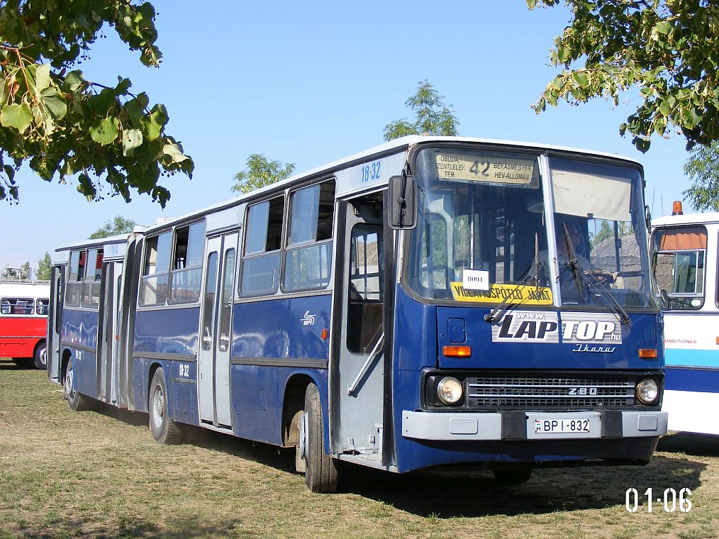 Венгрия, Ikarus 280.49 № 18-32; Венгрия — VIII. Nemzetközi Ikarus, Csepel és Veteránjármű Találkozó, Polgár (2015)