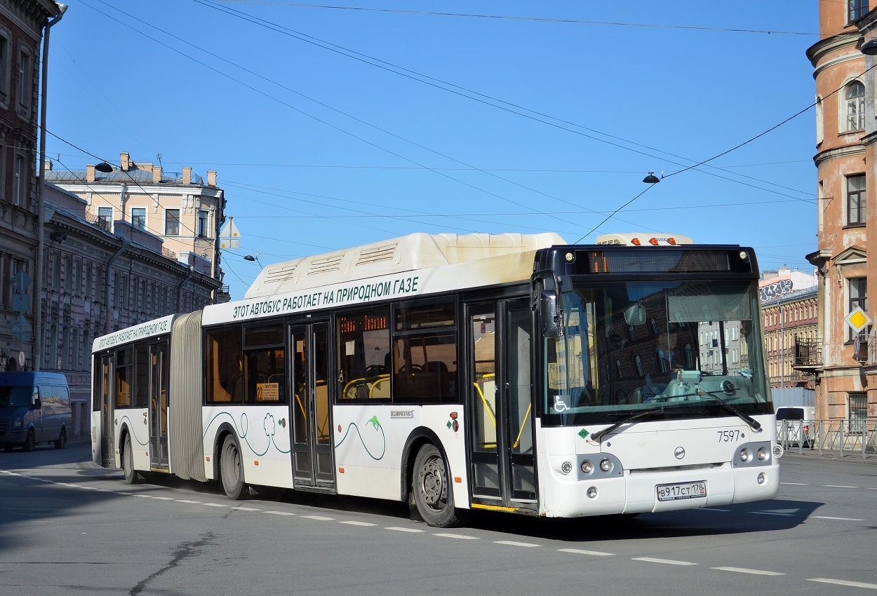 Санкт-Петербург, ЛиАЗ-6213.71 № 7597