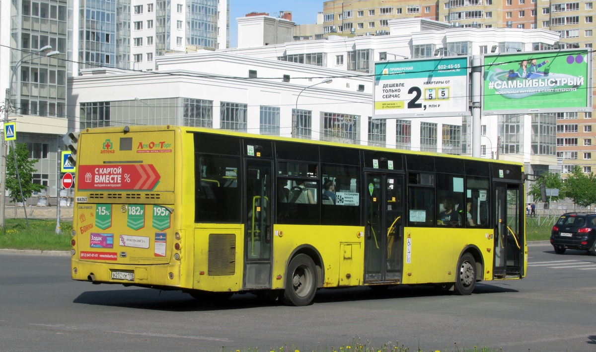 Санкт-Петербург, Golden Dragon XML6125CR № В 252 КМ 178