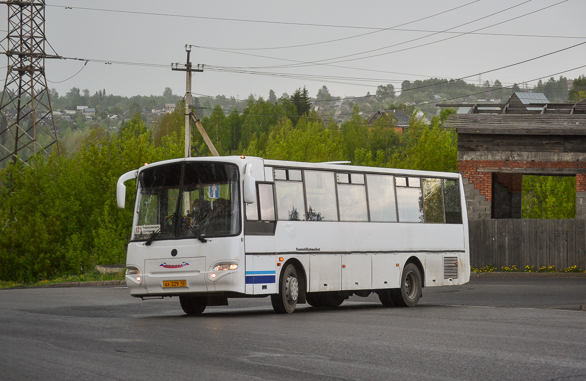 Кемеровская область - Кузбасс, КАвЗ-4238-02 № АХ 229 42