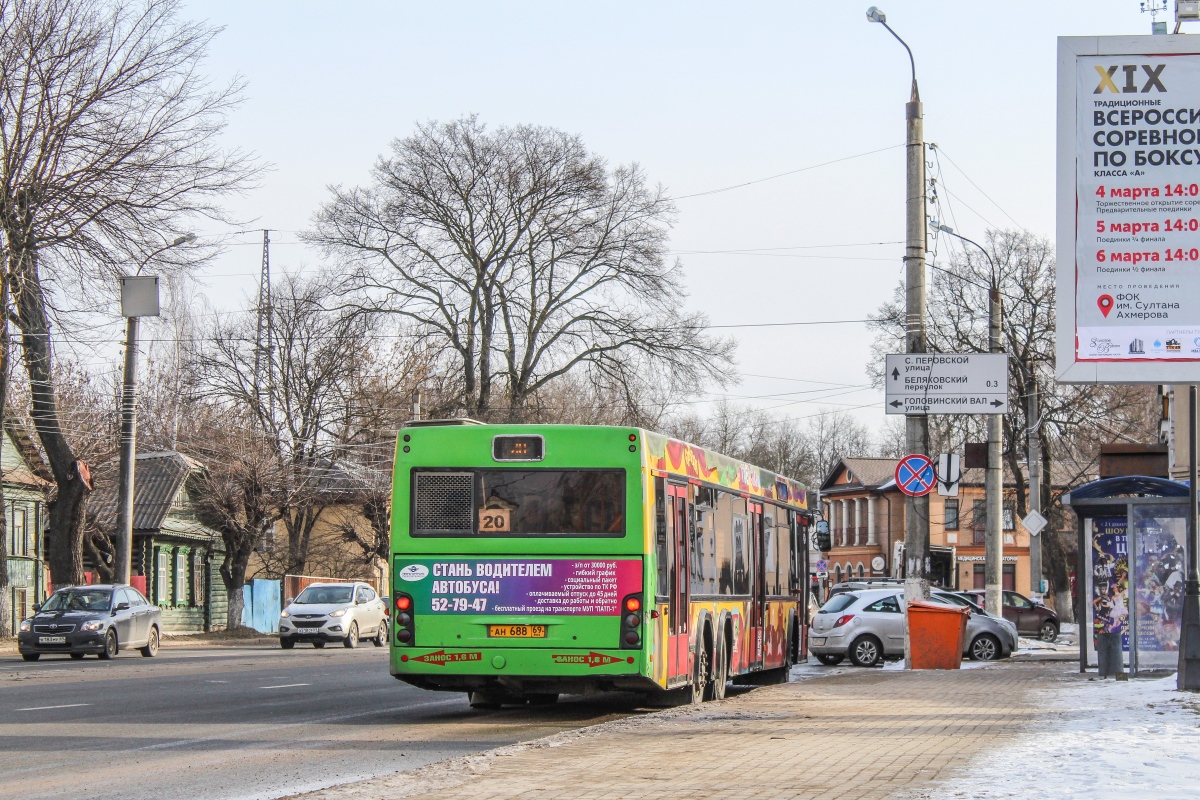 Tver Region, MAZ-107.466 Nr. АН 688 69