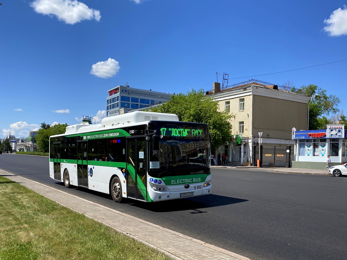 Астана, Yutong E12LF (ZK6128BEVG) (СарыаркаАвтоПром) № E002