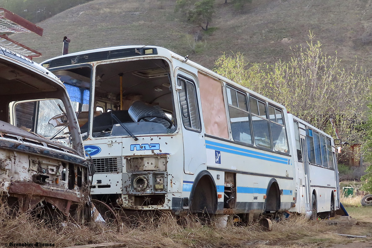 Саха (Якутия), ПАЗ-32054 № КА 042 14; Саха (Якутия), КАвЗ-4235-33 № А 784 КС 14