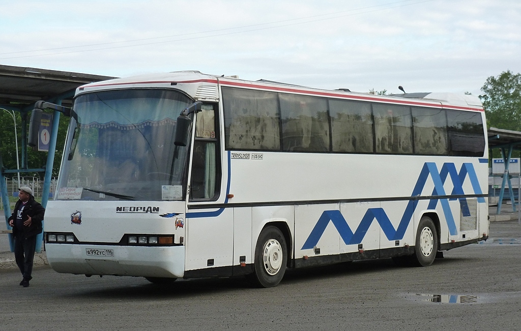 Sverdlovsk region, Neoplan N316SHD Transliner Nr. А 992 УС 196