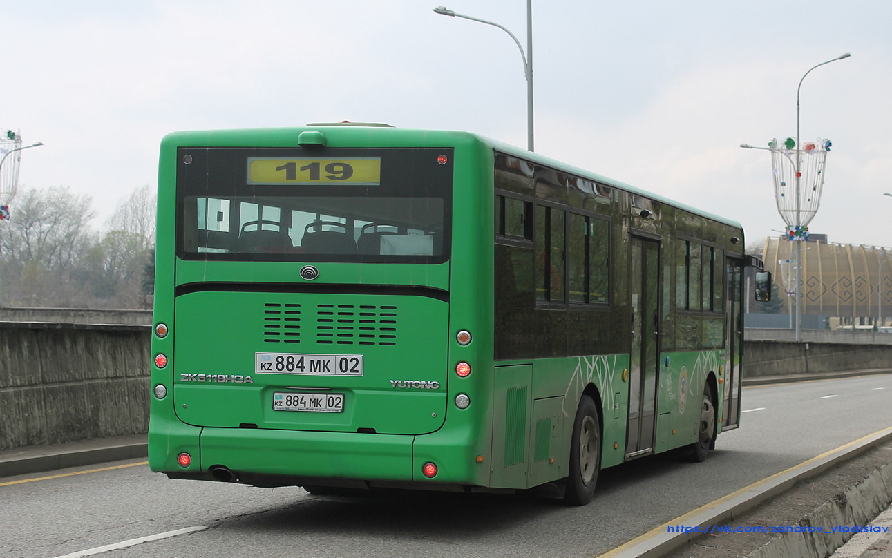 Алматы, Yutong ZK6118HGA № 884 MK 02