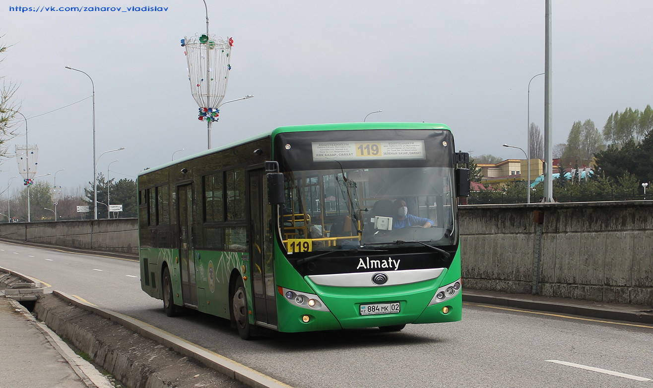 Алматы, Yutong ZK6118HGA № 884 MK 02