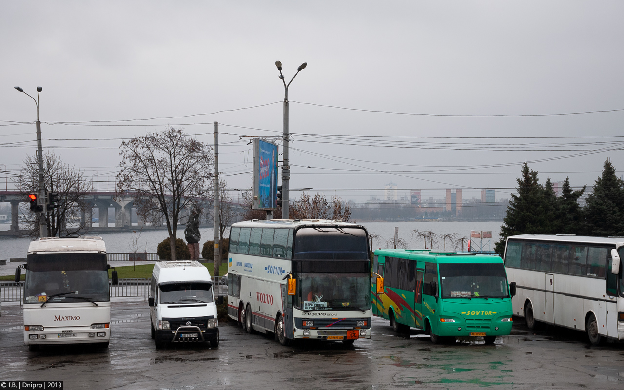 Днепропетровская область, Dalla Via Palladio № AE 6202 HK; Днепропетровская область, Volkswagen LT35 № AE 6361 KA; Днепропетровская область, Berkhof Emperor № AE 9693 AA