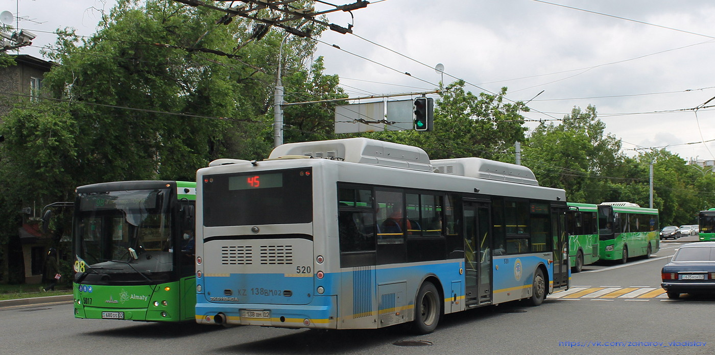 Алматы, Yutong ZK6118HGA № 520