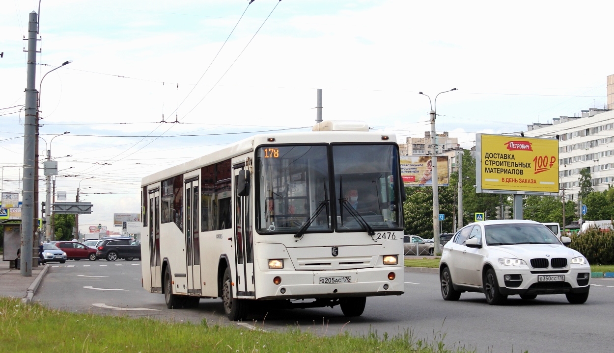 Sankt Petersburg, NefAZ-5299-30-32 Nr. 2476