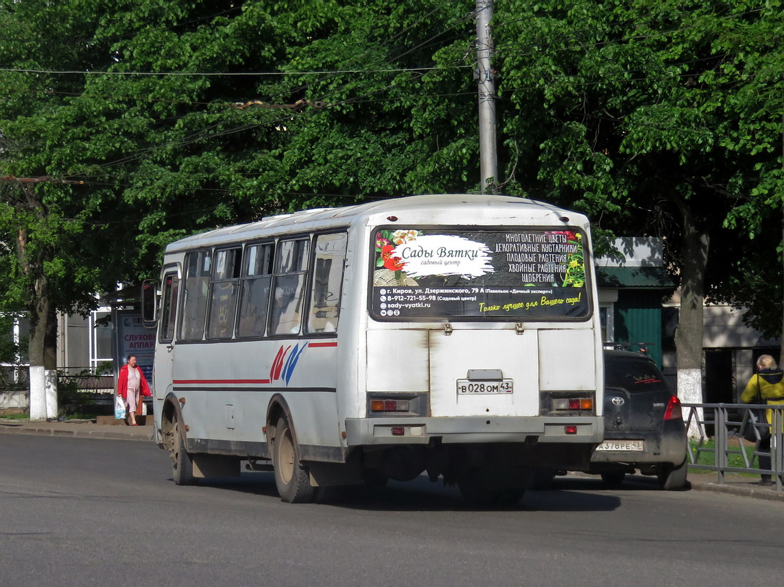 Кировская область, ПАЗ-4234 № В 028 ОМ 43