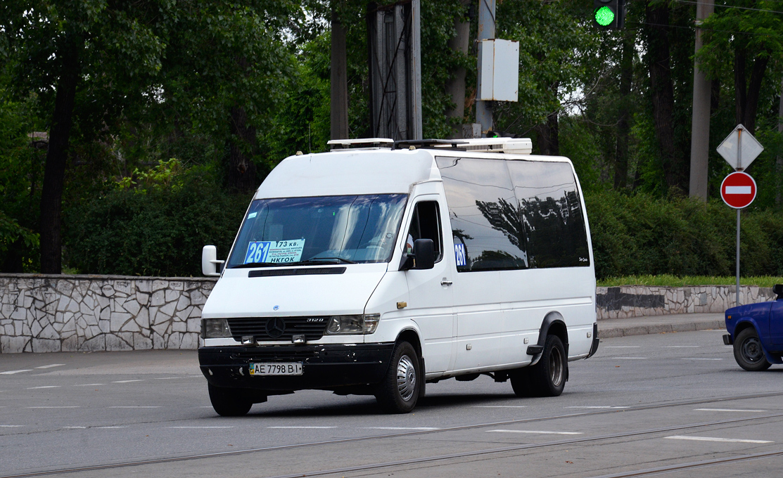 Днепропетровская область, Ernst Auwärter Super Sprinter № 64512