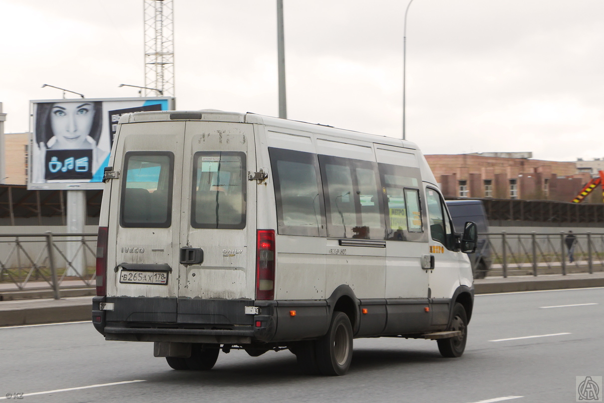 Санкт-Петербург, Нижегородец-2227UU (IVECO Daily) № В 265 АХ 178