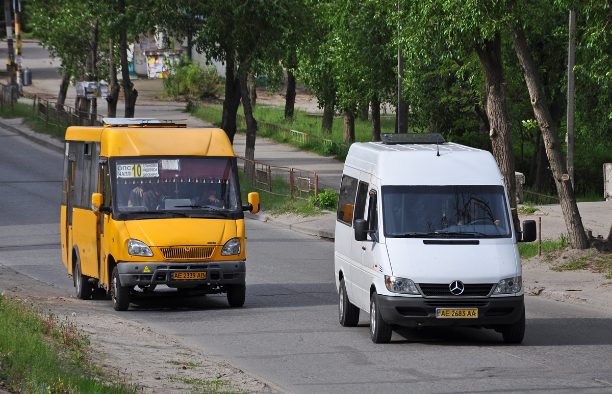 Днепропетровская область, Рута 25 № AE 2339 AB; Днепропетровская область, Mercedes-Benz Sprinter W901/W902 208D № AE 2683 AA