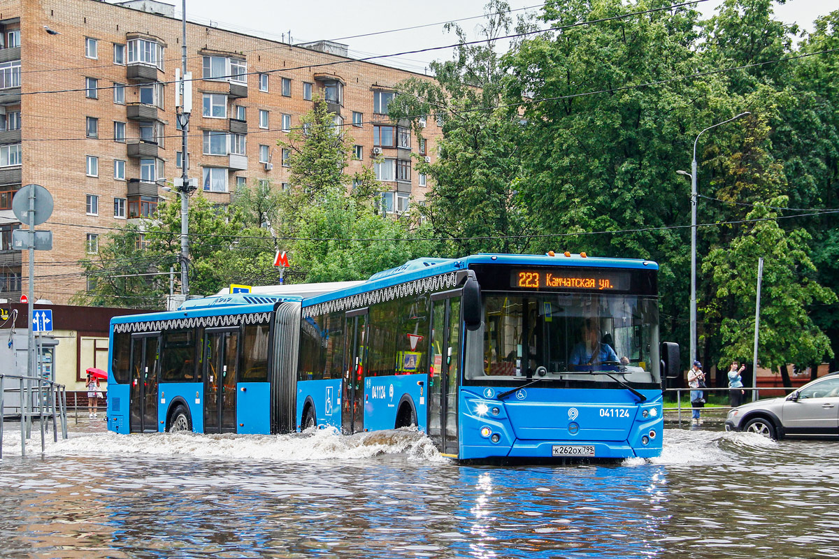 Москва, ЛиАЗ-6213.65 № 041124