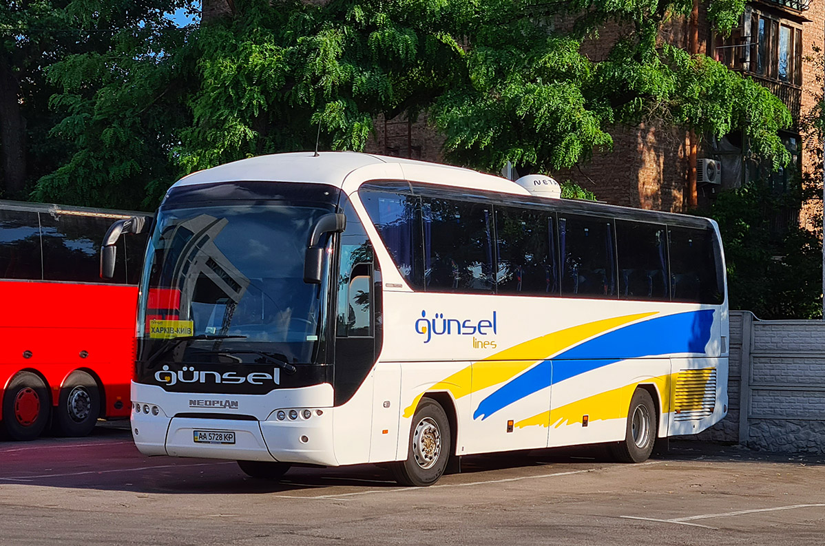 Киев, Neoplan P21 N2216SHD Tourliner SHD № AA 5728 KP