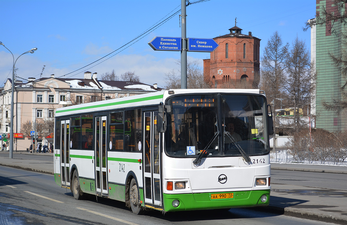 Тюменская область, ЛиАЗ-5293.53 № 2142