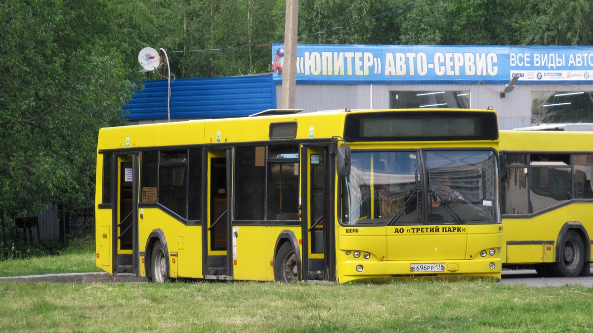 Санкт-Петербург, МАЗ-103.485 № В 696 РР 178