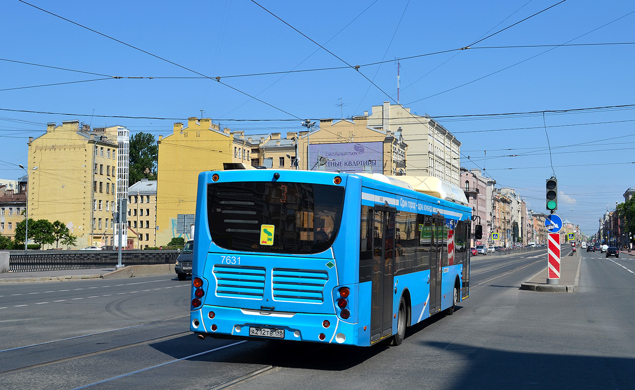 Sankt Petersburg, Volgabus-5270.G0 Nr. 7631