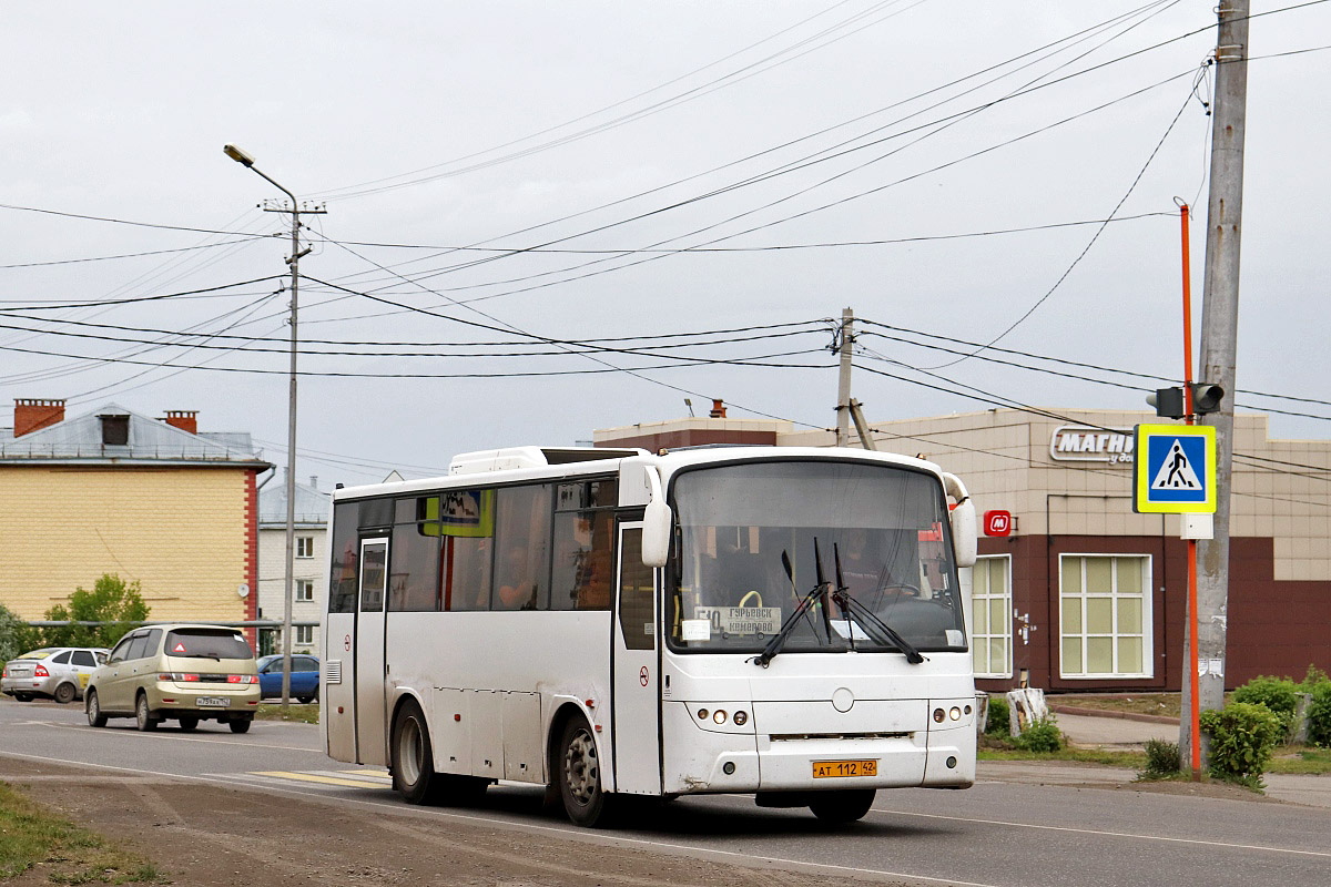 Кемеровская область - Кузбасс, КАвЗ-4235-32 № АТ 112 42