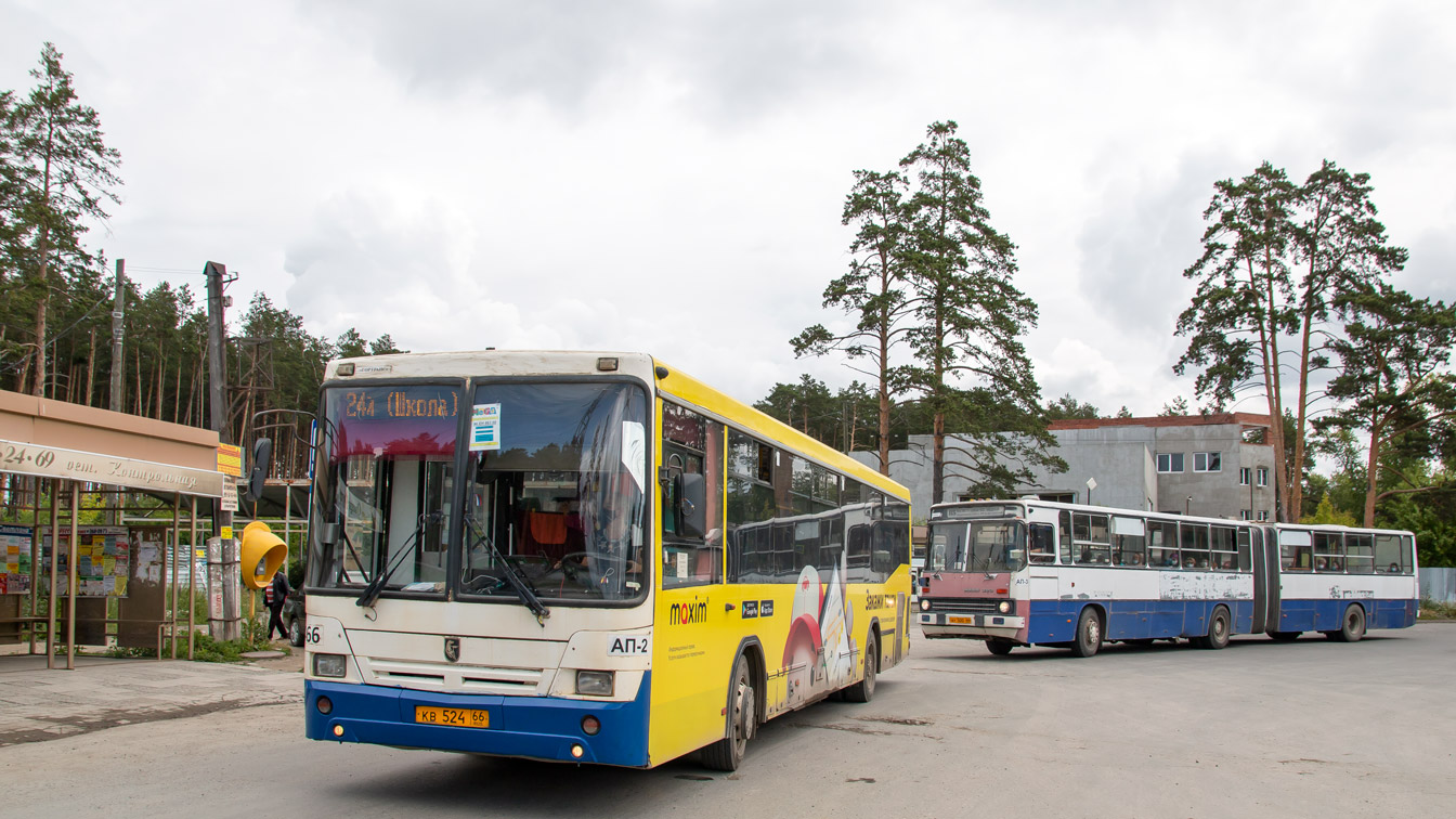 Sverdlovsk region, NefAZ-5299-20-32 # 466; Sverdlovsk region, Ikarus 283.10 # 1120