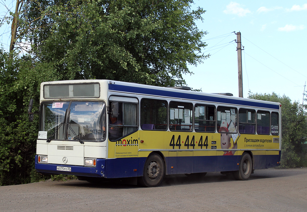 Vologda region, GolAZ-AKA-5225 # В 075 РО 35