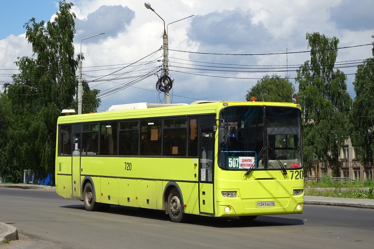 Yaroslavl region, LiAZ-5256.23-01 (GolAZ) № 720