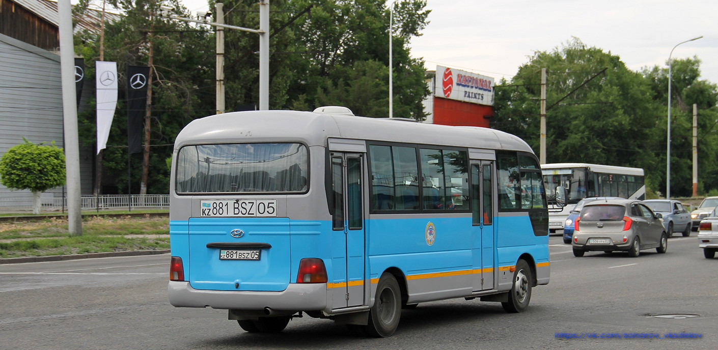 Almaty, Hyundai County (Hyundai Trans Auto) sz.: 881 BSZ 05