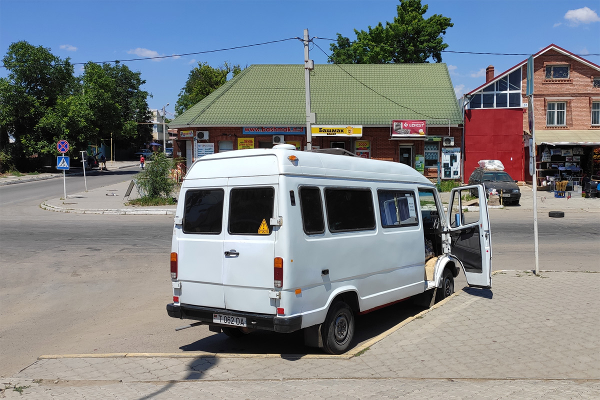 Приднестровье, Mercedes-Benz T1 208D № Т 062 ОА