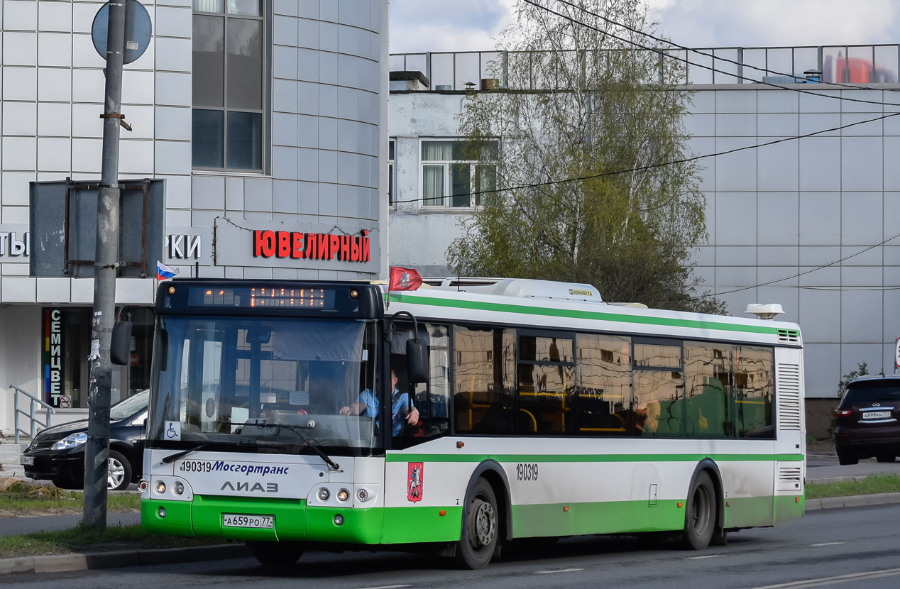 Moskva, LiAZ-5292.22 (2-2-2) č. 190319