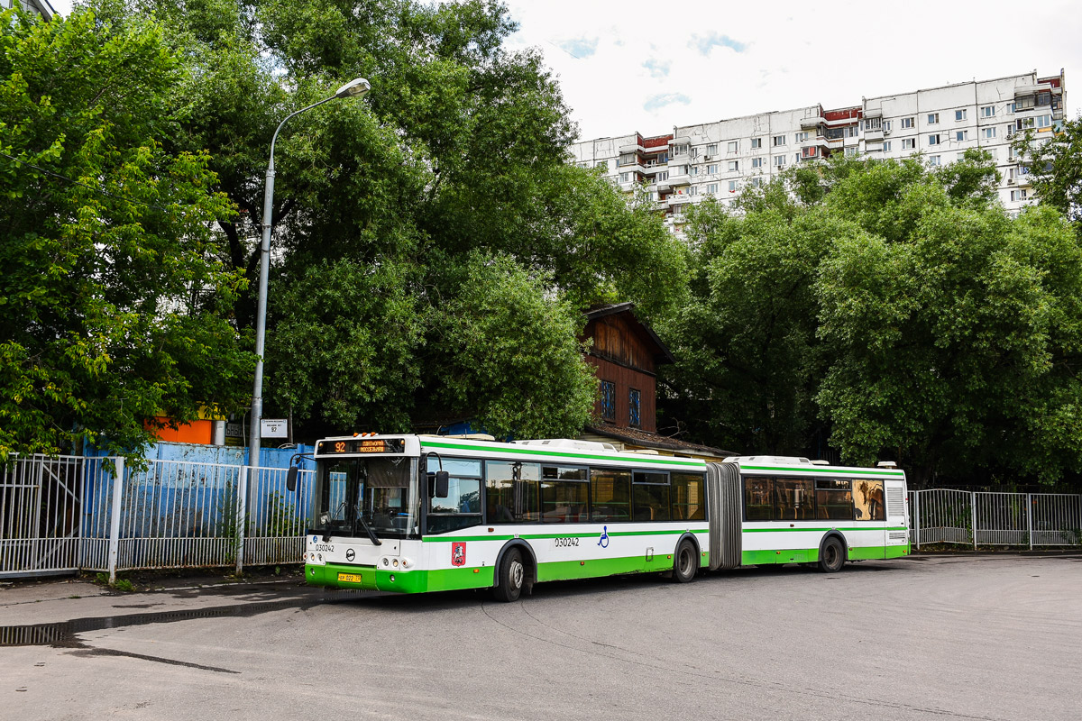 Москва, ЛиАЗ-6213.21 № 030242