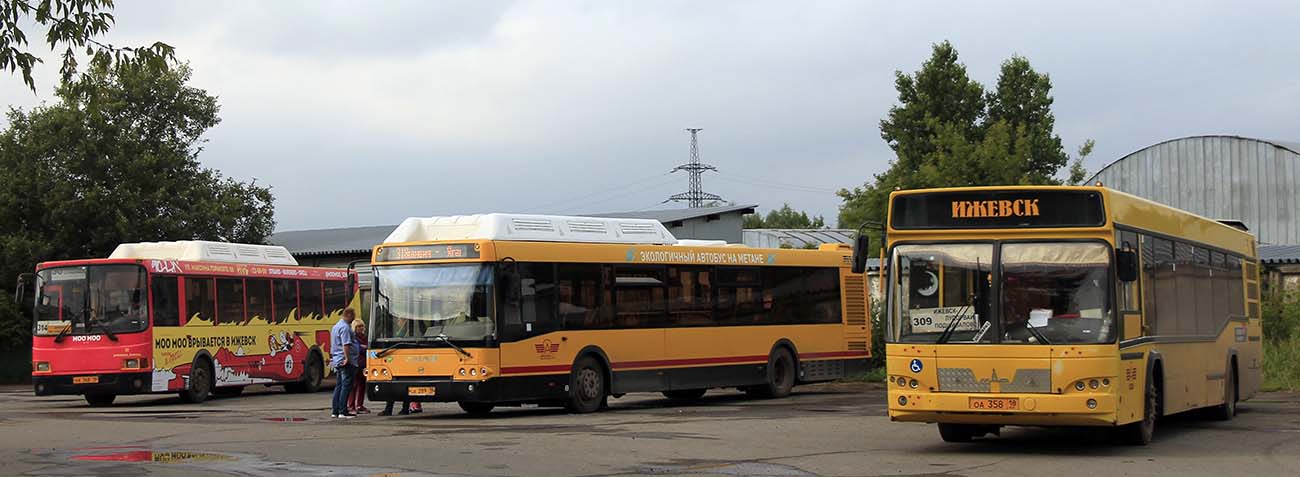 Удмуртия, ЛиАЗ-5292.67 (CNG) № ОА 289 18; Удмуртия, МАЗ-103.465 № ОА 358 18