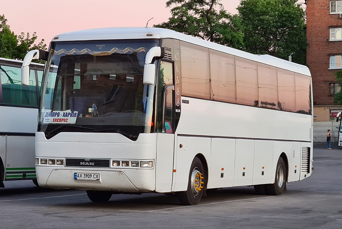 Харьковская область, MAN A13 S2000 № AX 3909 CX