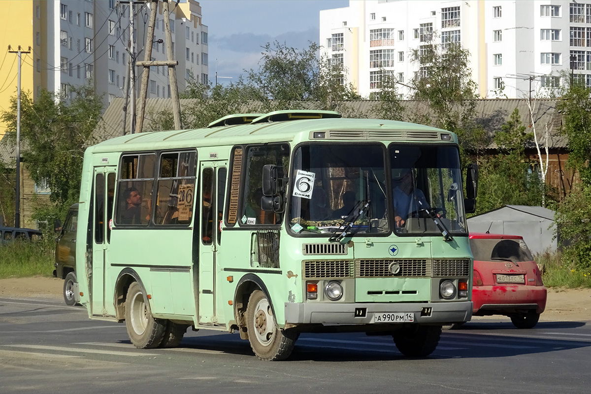 Саха (Якутия), ПАЗ-32054 № А 990 РМ 14