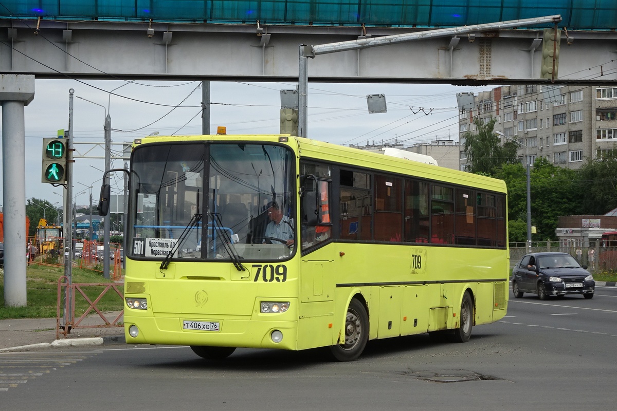 Ярославская область, ЛиАЗ-5256.23-01 (ГолАЗ) № 709