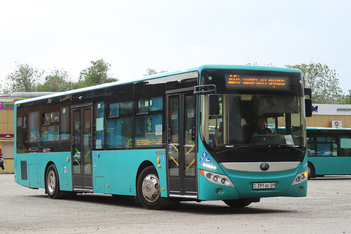 Karagandy province, Yutong ZK6118HGA Nr. 391 BD 09 — Foto — Busverkehr